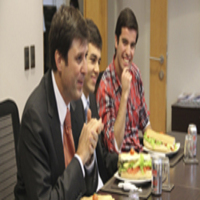 “Almuerzo con el Decano V Versión”