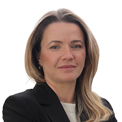 Priscila_Machado_250X250